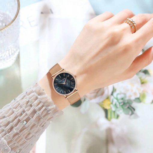 Zegarek damski na bransolecie mesh HANNAH MARTIN ZS36 tarcza z morskiej muszli rose gold czarny
